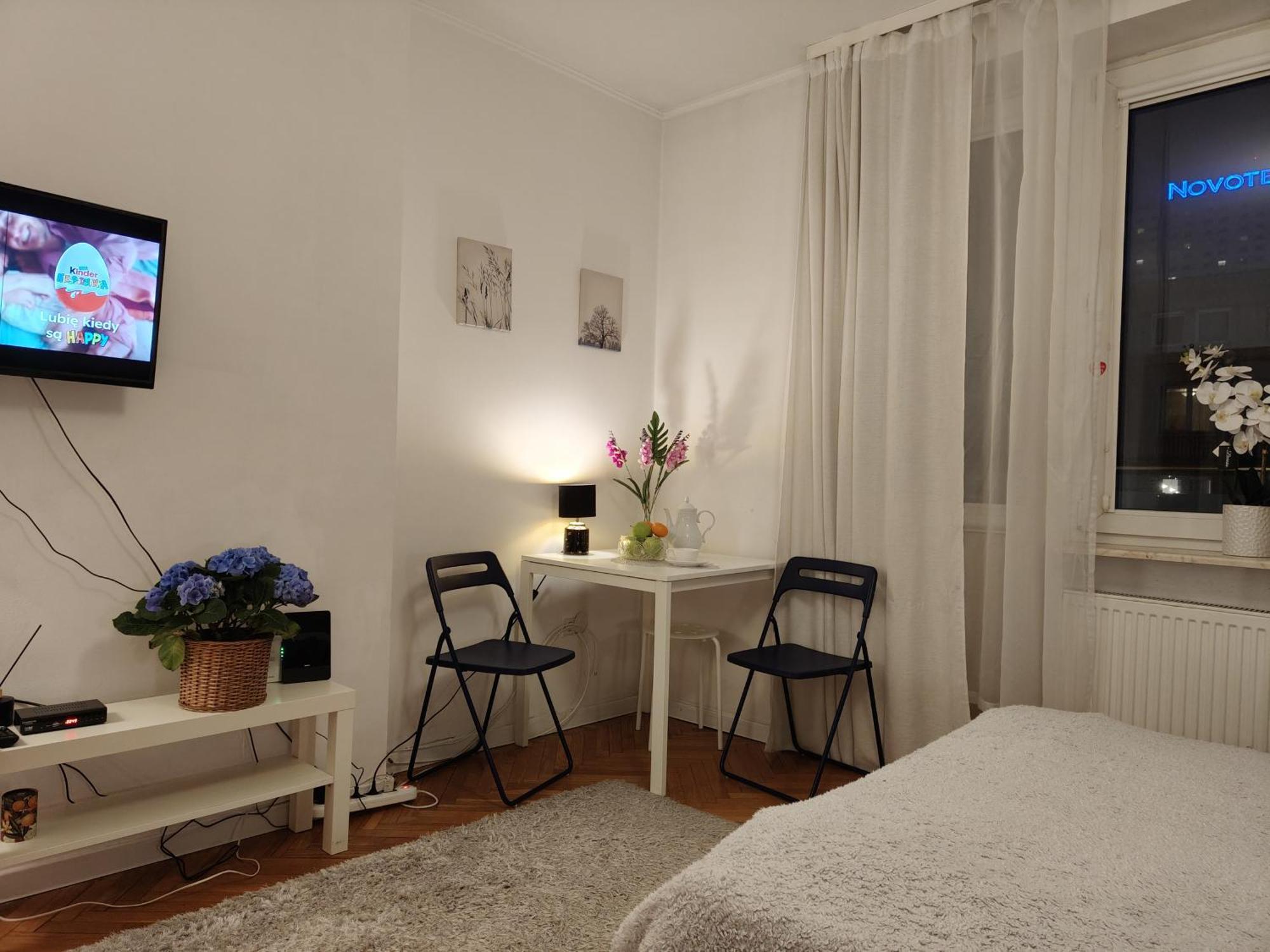 Central Studio Apartments Warschau Buitenkant foto
